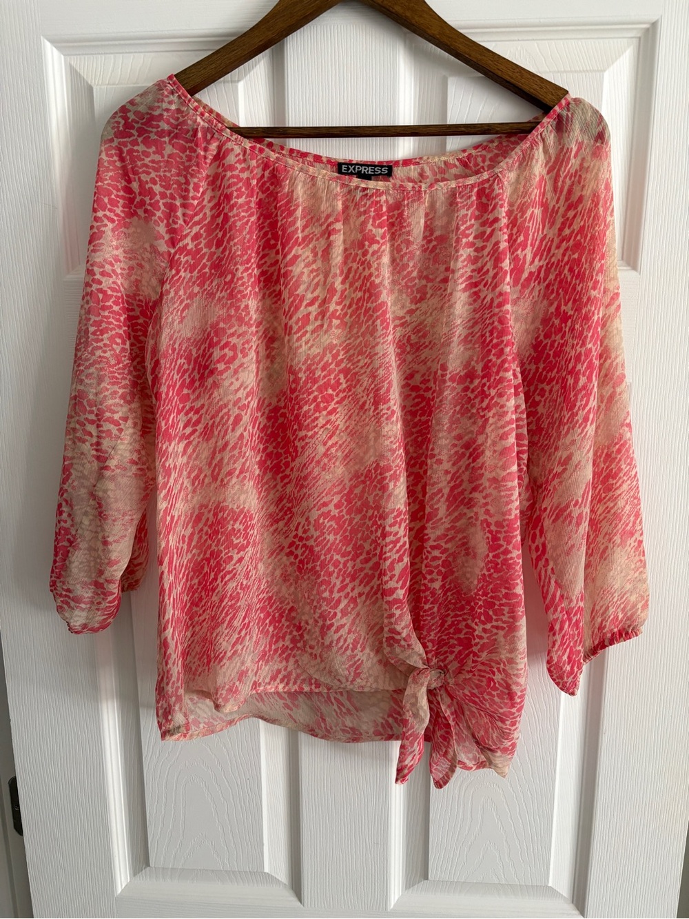 Express Pink & Cream Printed Tie-Hem Blouse